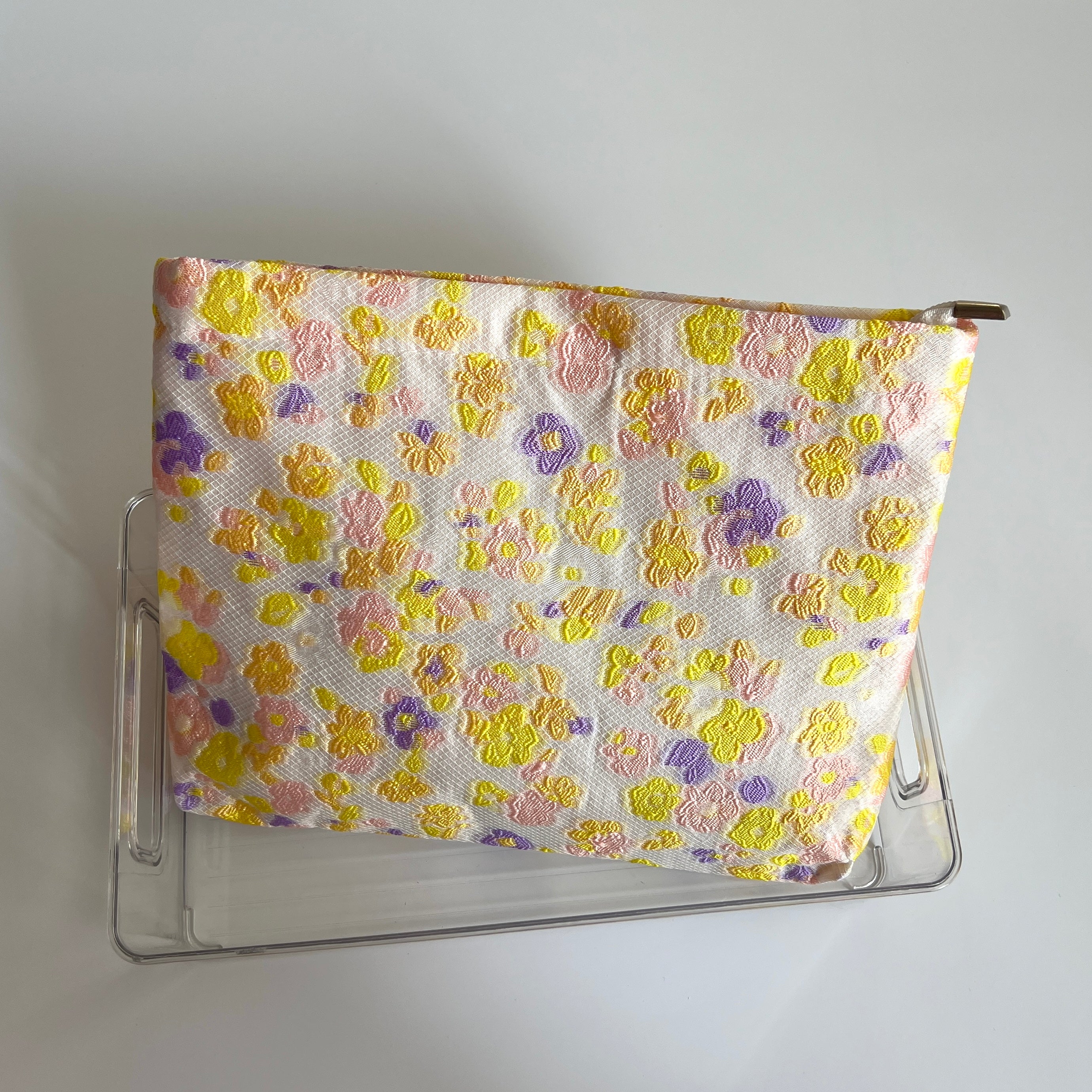 🌼 Spring Floral Cosmetic Bag