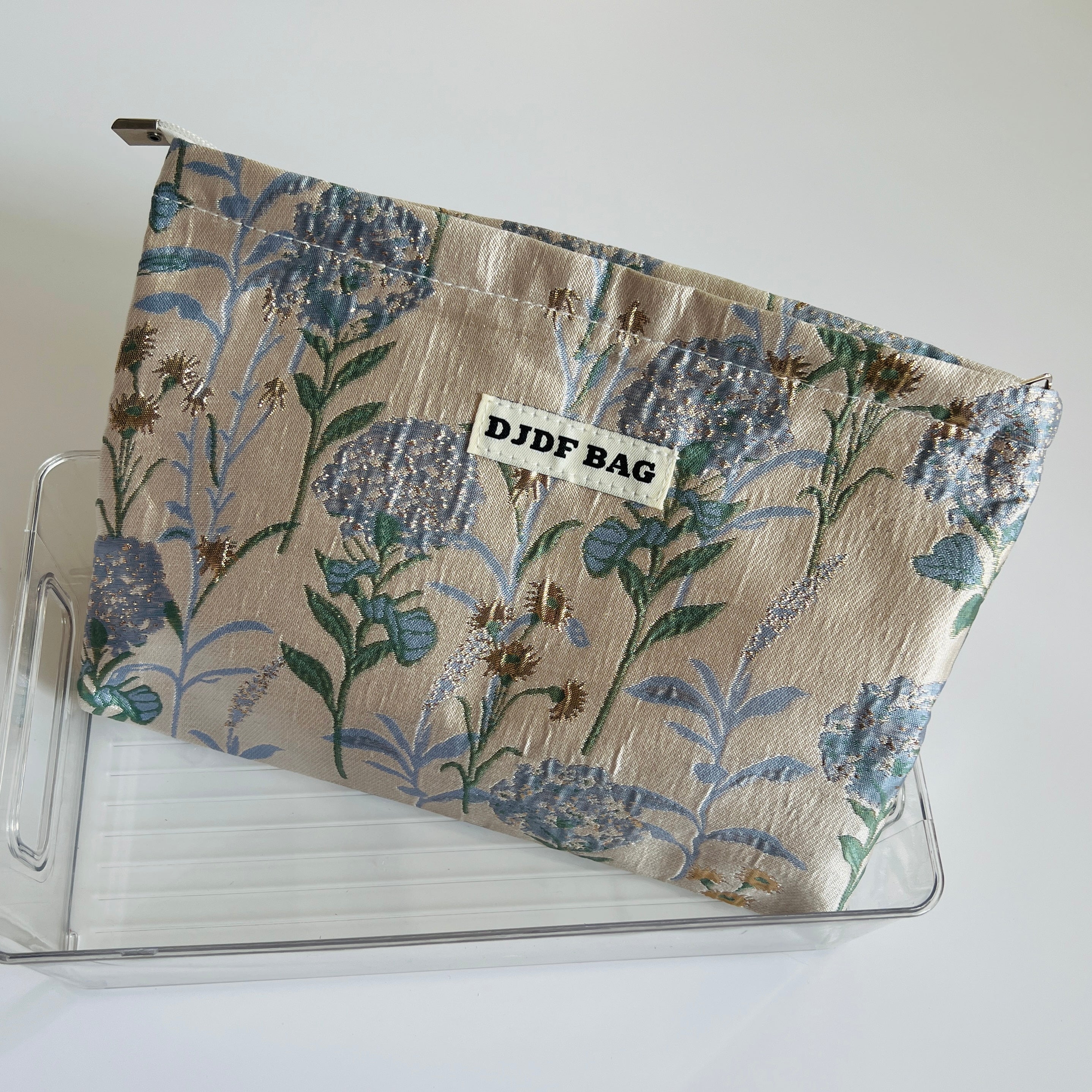 🌿 Soft Blue Botanical Cosmetic Bag