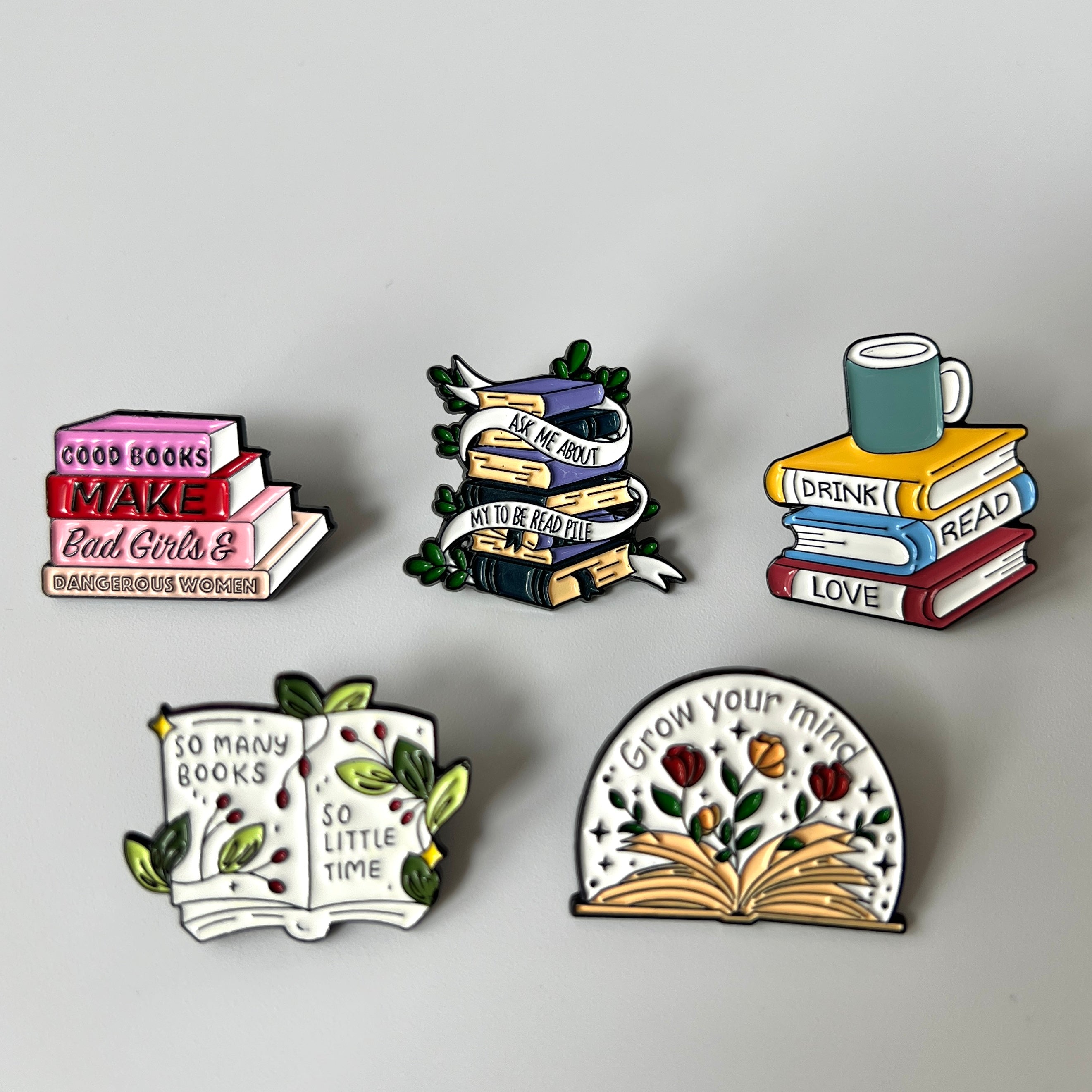 📚 Book Lover Lifestyle Pins