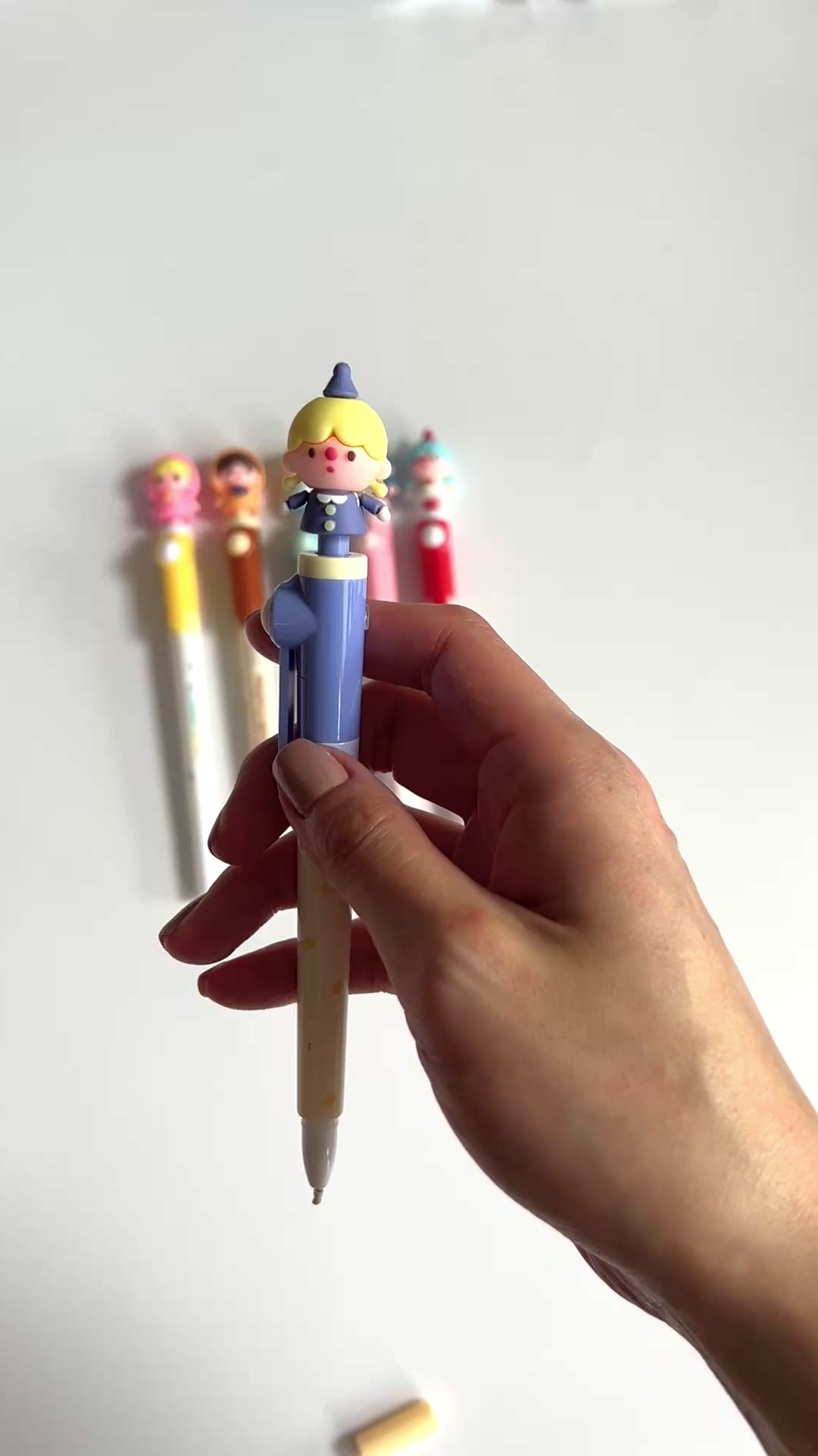 🎀 Cute Doll Spinner Pen